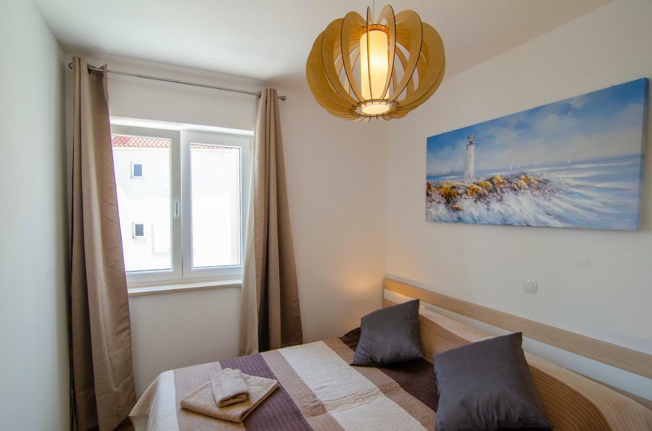 Apartments Sara Bol Ngoại thất bức ảnh