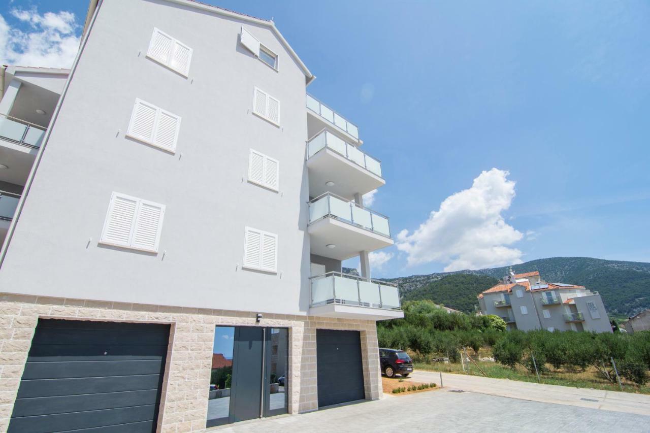 Apartments Sara Bol Ngoại thất bức ảnh