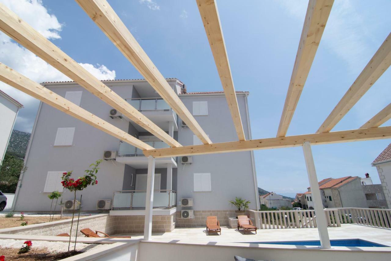 Apartments Sara Bol Ngoại thất bức ảnh