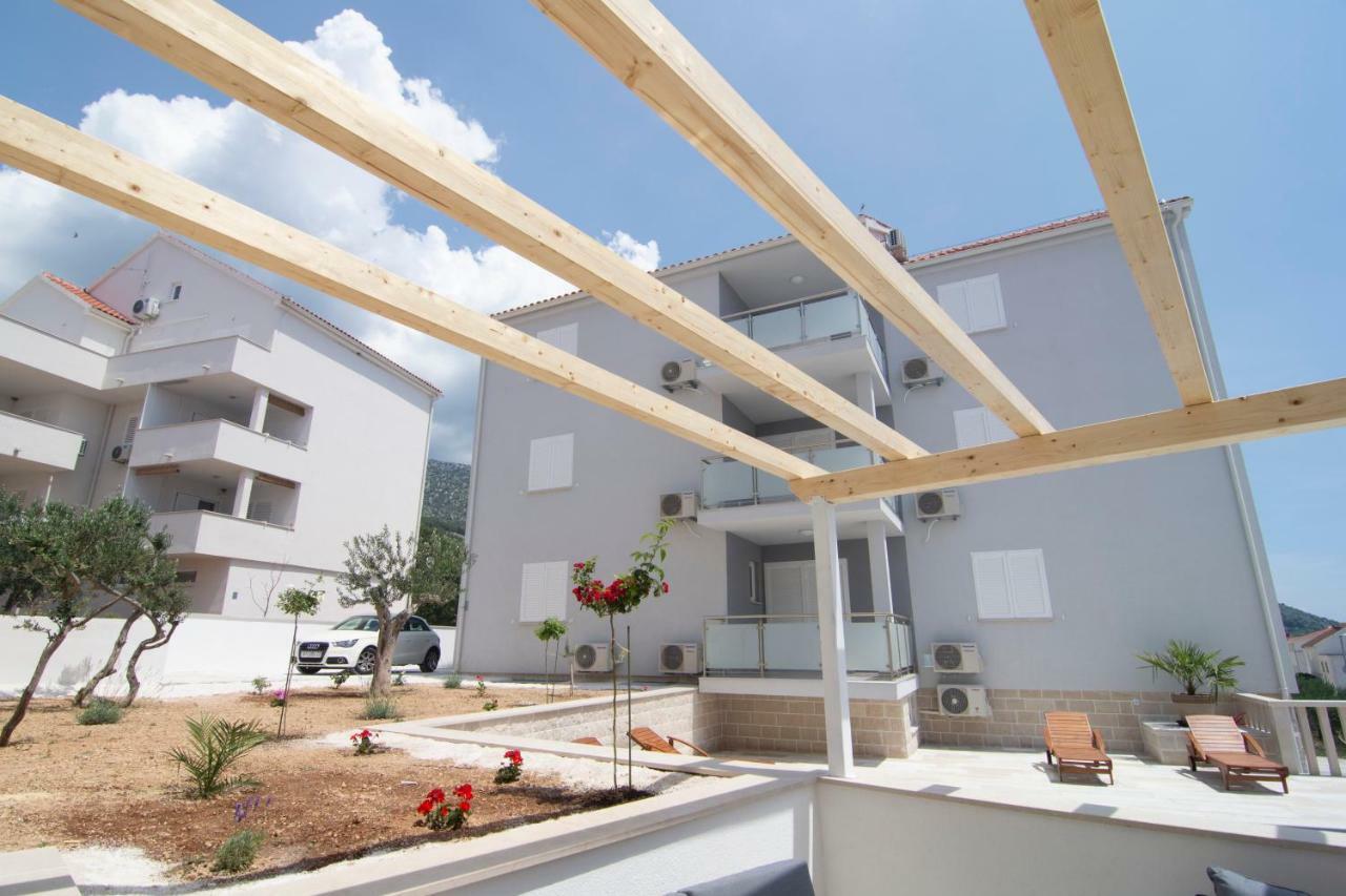 Apartments Sara Bol Ngoại thất bức ảnh