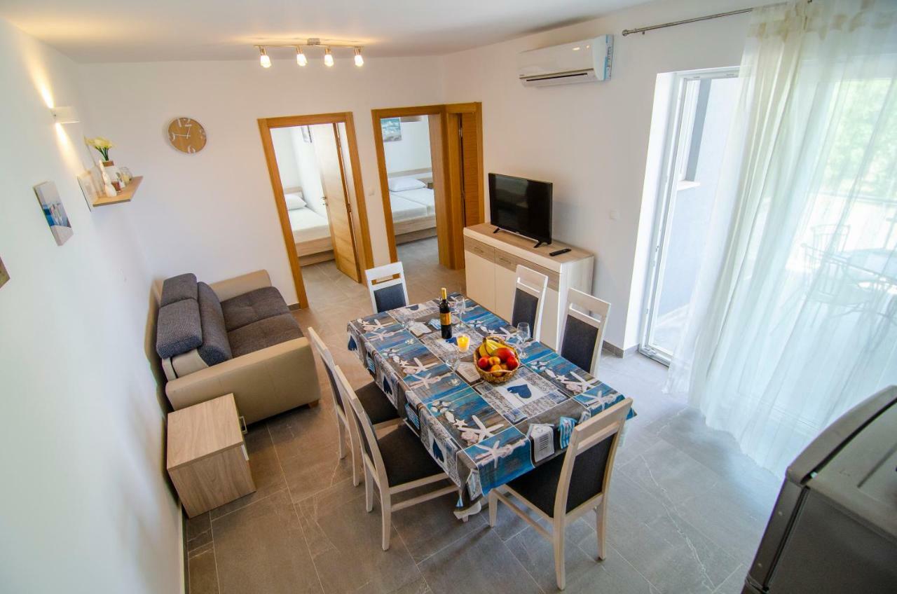 Apartments Sara Bol Ngoại thất bức ảnh