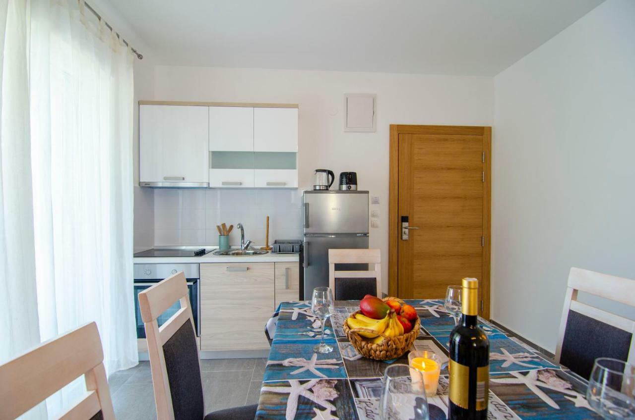 Apartments Sara Bol Ngoại thất bức ảnh
