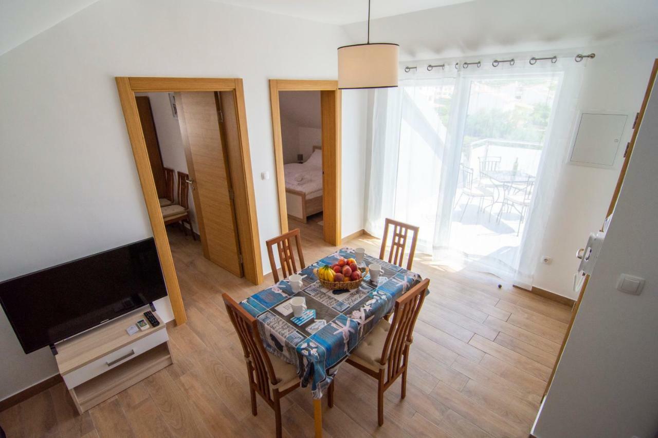 Apartments Sara Bol Ngoại thất bức ảnh