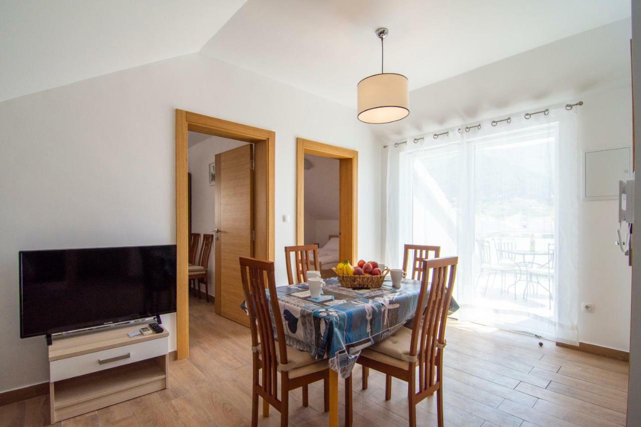 Apartments Sara Bol Ngoại thất bức ảnh